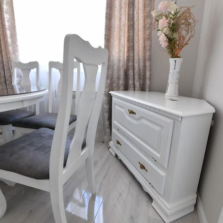 Family Apartman Μπιέλινα Εξωτερικό φωτογραφία