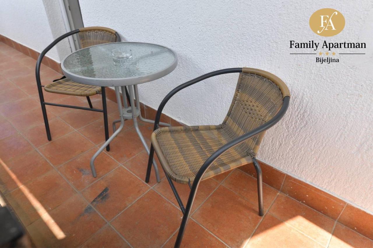 Family Apartman Μπιέλινα Εξωτερικό φωτογραφία