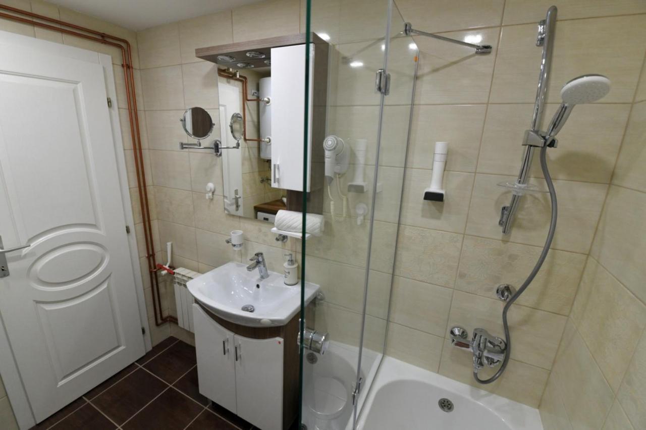 Family Apartman Μπιέλινα Εξωτερικό φωτογραφία