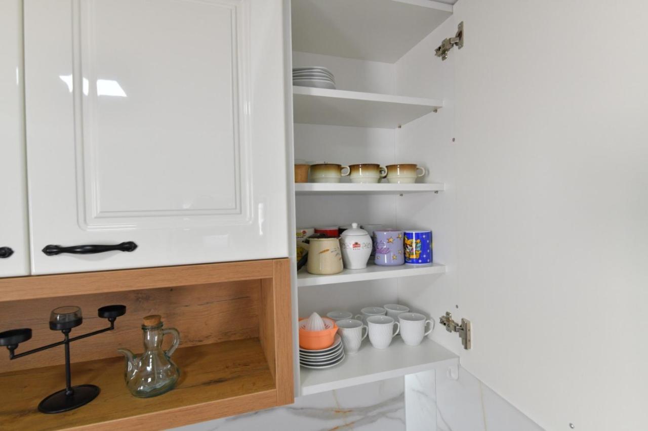 Family Apartman Μπιέλινα Εξωτερικό φωτογραφία
