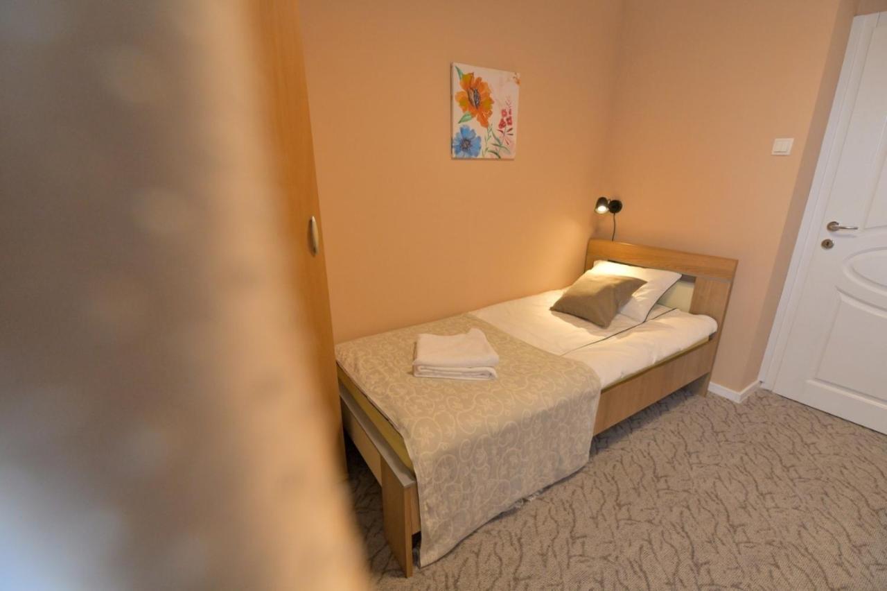 Family Apartman Μπιέλινα Εξωτερικό φωτογραφία